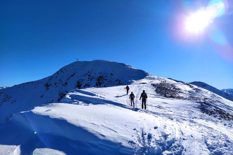 Gipfel des Lämpersberg 2202 daneben Großer Beil